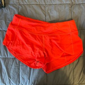 Lululemon low rise speed up shorts 2.5
